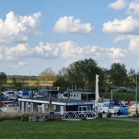 Hausboot Lucky Apartment ฮาเทม ภายนอก รูปภาพ