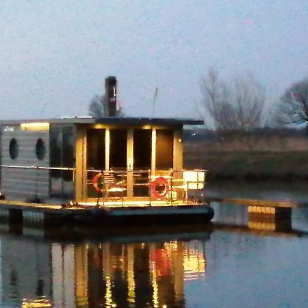 Hausboot Lucky Apartment ฮาเทม ภายนอก รูปภาพ