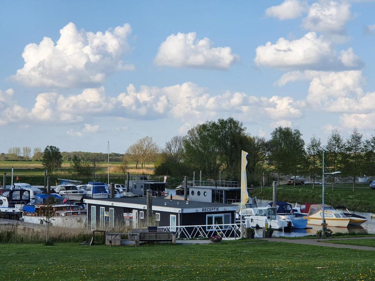Hausboot Lucky Apartment ฮาเทม ภายนอก รูปภาพ